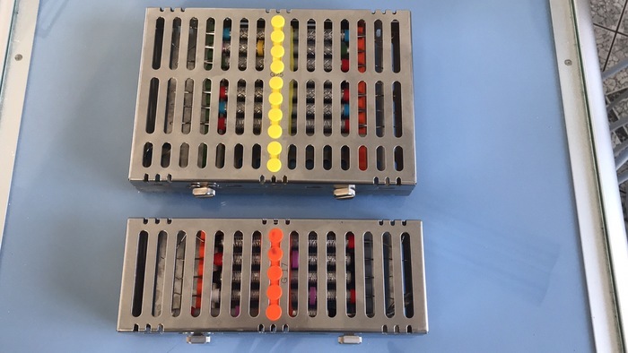 Hu-friedy кюрети з касетами. Ціна за все разом. Можна окремо Zooble.com.ua