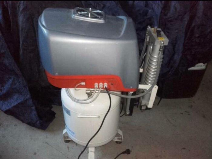 Італійський компресор стоматологічний з осушувачем на 50 літрів. Потужність від 200-400л/хв. Zooble.com.ua