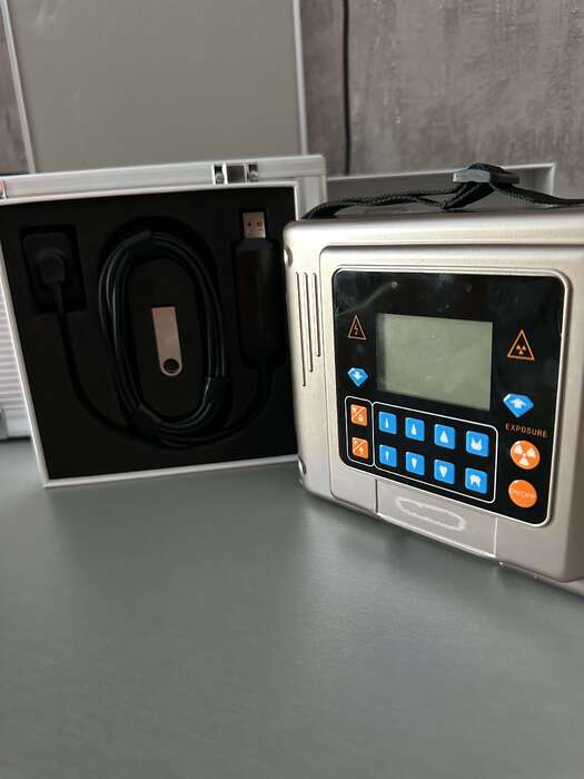 комплект для рентгендіагностики(рентген+сенсор) Z-ENSOR SIZE1+FLYER! Знижка до дня стоматолога 350$ Звичайна ціна 2000$ Zooble.com.ua