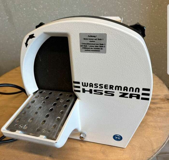 Комбінований мокрий трімер із виходом на полірувальну насадку. Zooble.com.ua