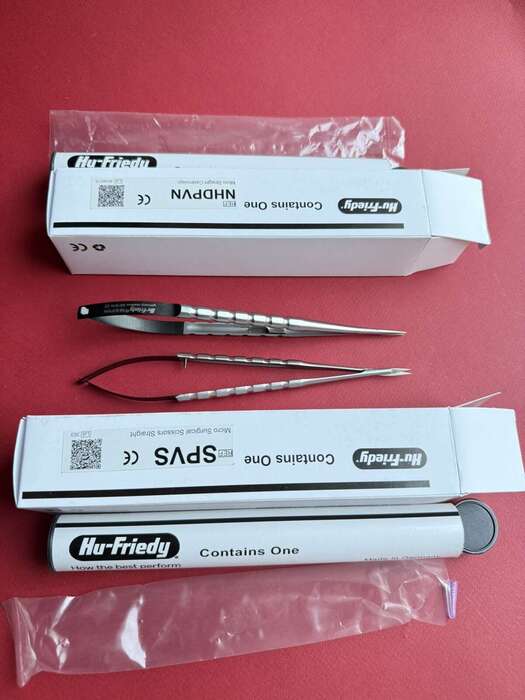 Комплект для мікрохірургії від HU-FRIEDY Ножиці+голкотримач 18 см(NHDPVN+SPVS) Zooble.com.ua