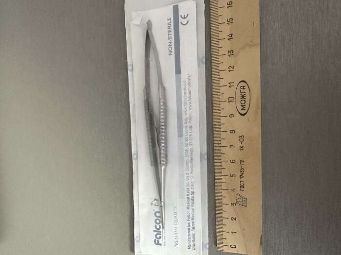 Комплект для ушиття від Falcon: 2 голкотримача 14см та 15 см(прямий,зігнутий) тип Castroviejo, ножиці з круглою ручкою! Zooble.com.ua