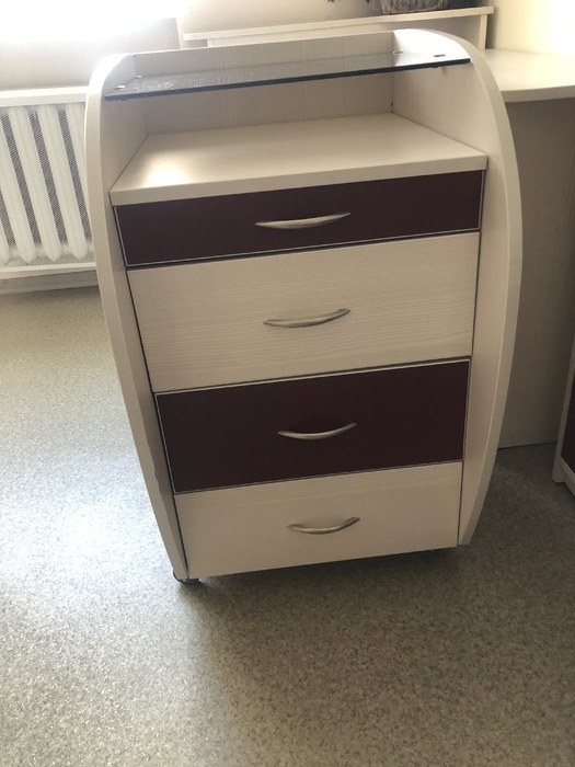 Комплект меблів в стоматологічний кабінет. Хороший стан Розпродаж стоматологічного кабінету Zooble.com.ua