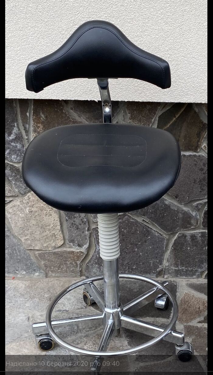 Крісло для лікаря та асистента.Гарний стан. Привезене з Нідерландів Zooble.com.ua