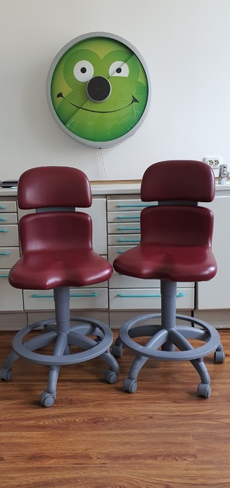 Крісло для стоматолога /асистента Sirona Hugo Germany . В наявності Zooble.com.ua