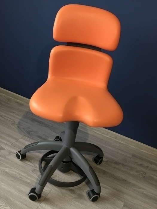 Крісло стоматолога/асистента Sirona Hugo! В наявності Zooble.com.ua