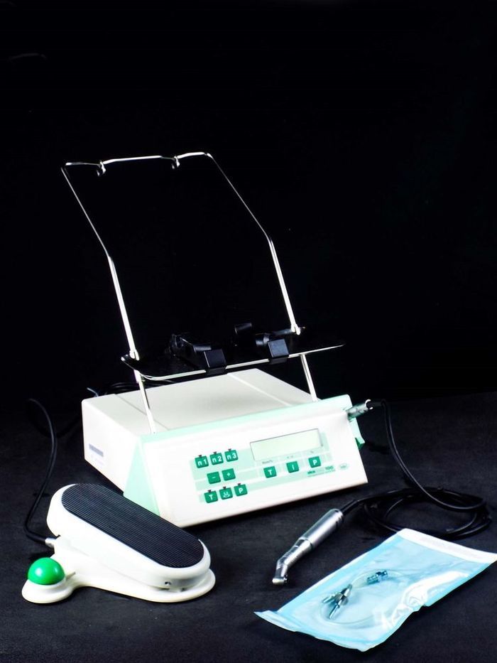 Куплю микромотор со шдангом для физиодиспенсера W&H elcomed 100 Zooble.com.ua