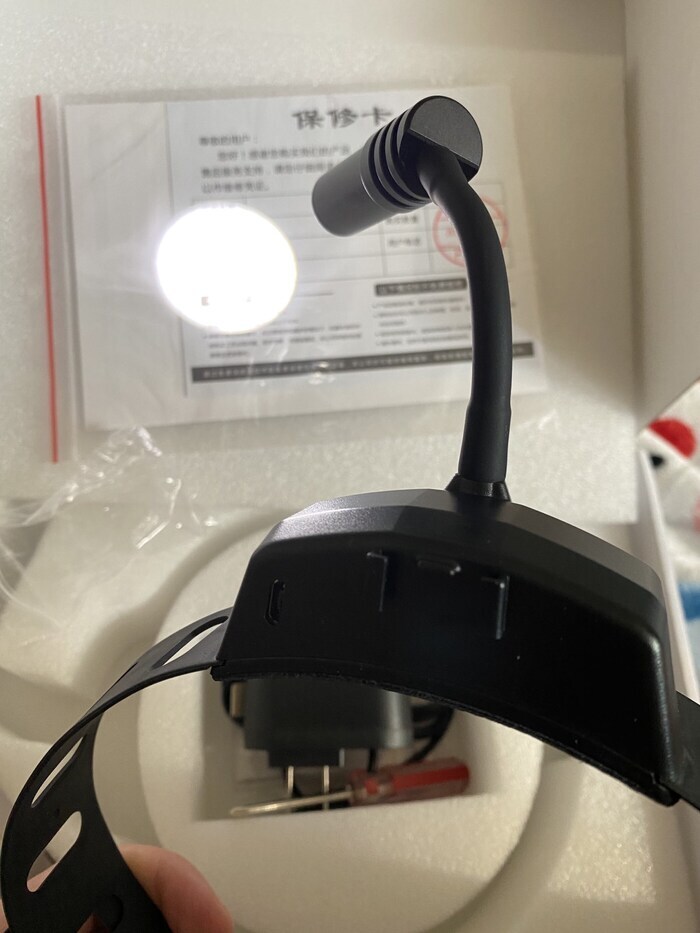 LED БЕСПРОВОДНОЙ СВЕТОДИОДНЫЙ НАЛОБНЫЙ ОСВЕТИТЕЛЬ. ИСТОЧНИК ПИТАНИЯ - АККУМУЛЯТОР Zooble.com.ua