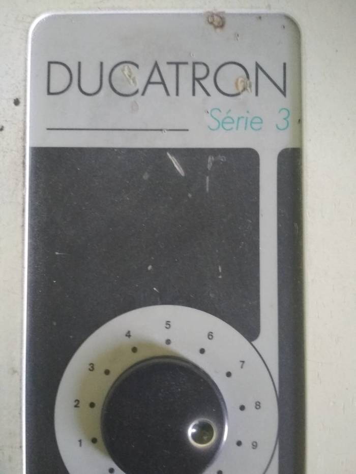 Продается литейная установка Ducatron (Ugin, Франция). Хорошее, рабочее состояние Zooble.com.ua