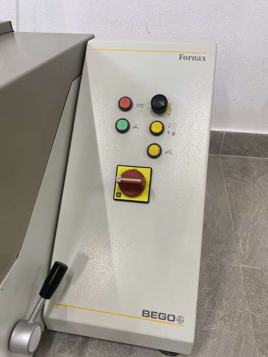 Ливарний зуботехнічний апарат BEGO Fornax T В хорошому стані Ціна - 3300€ 0506967785 Ольга 0997571185 Олексій Zooble.com.ua