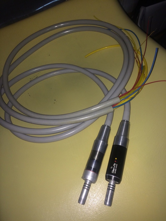 Мікромотор стоматологогічний Bien-Air зі шлангом. Один зі світлом. Пересилаю по Україні. Деталі за телефоном Zooble.com.ua