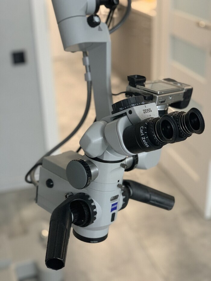 Мікроскоп стоматологічний Carl Zeiss Orl ( виробництво німетчина гарантія 6 міс, варіоскоп + HD video Zooble.com.ua