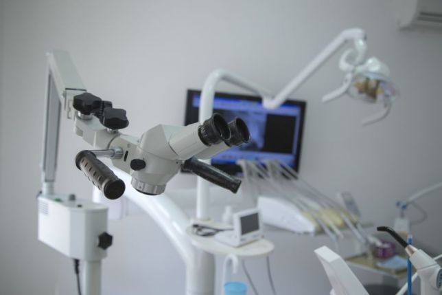 Мікроскоп стоматологічний. Микроскоп Seliga Optilion Pico 1 Zooble.com.ua