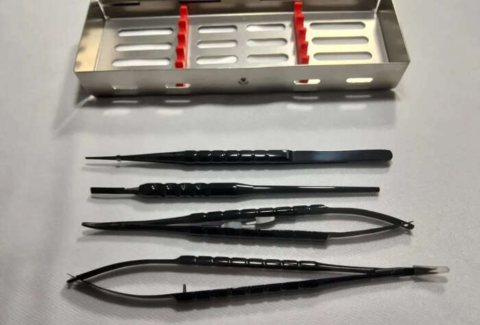 Міні набір з касетою для ушиття(тримач для леза,ножиці,голкоьримач,пінцет) під замовлення Zooble.com.ua