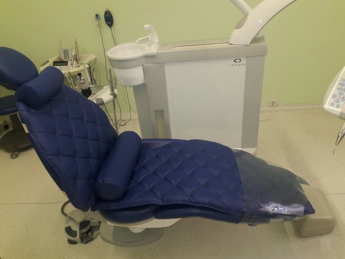 Накидка (матрас стеганый) на стоматологическое кресло с съемными валиками (шейный, поясничный), подбор цвета Zooble.com.ua