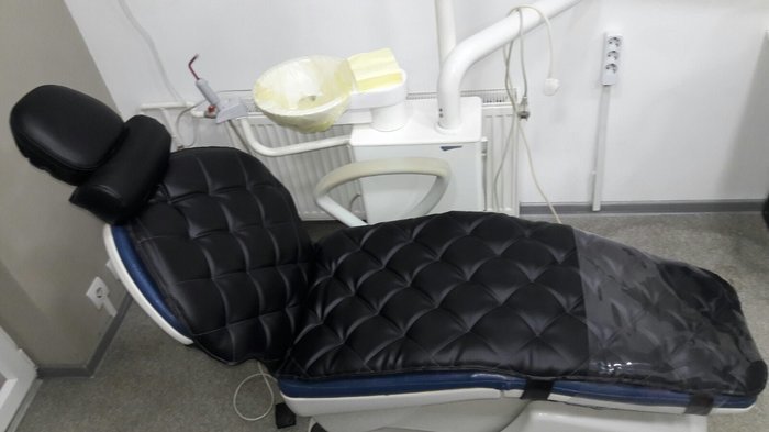 Накидка (матрас стеганый) на стоматологическое кресло с съемными валиками (шейный, поясничный), подбор цвета Zooble.com.ua