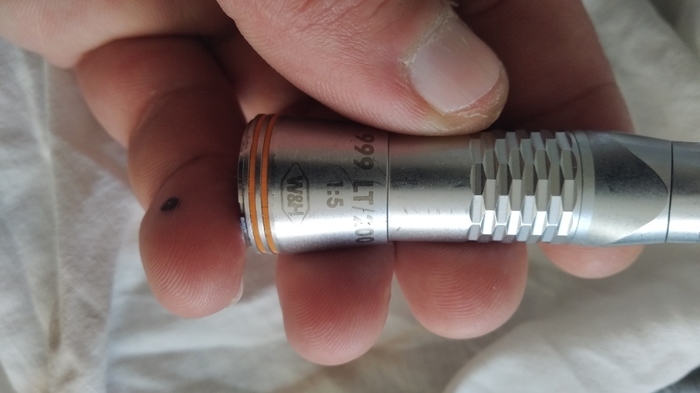 Наконечники новые и бу в отличном состоянии есть также лампа kerr demi ultra .pentamix2. мотор зуботехническийw&h Zooble.com.ua