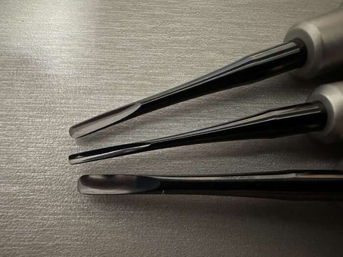 Нова поставка елеваторів від Hu-friedy! Моделі:EL2SX,EL3SX, EL4SX! Комплект 3шт 10500грн! Шт 3700грн Zooble.com.ua