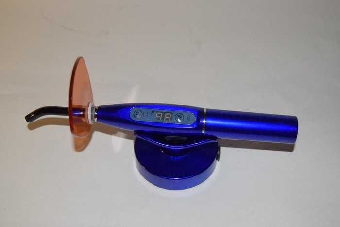 Новая фотополимерная лампа ML-20 Zooble.com.ua