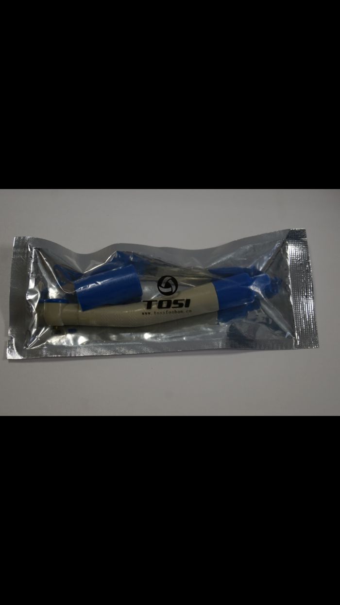 Одноразовый турбинный наконечник TOSI. В стерильном пакете + ключ. Одинарный спрей. Тип соединения: быстросъемное Zooble.com.ua