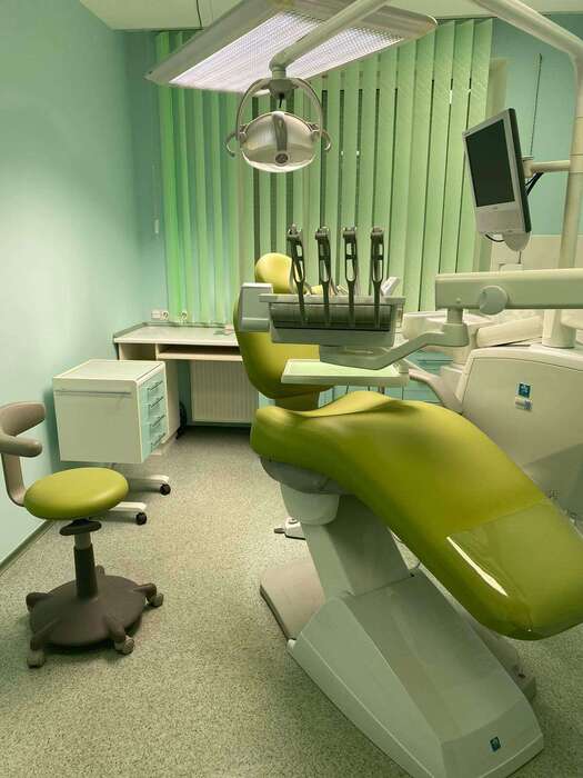 Оренда 3-х стоматол.кабінети з обладнанням,автоклав,візіограф,1000 грн.0672954846,м.Київ, вул. Ахматової Анни, м.Позняки Zooble.com.ua