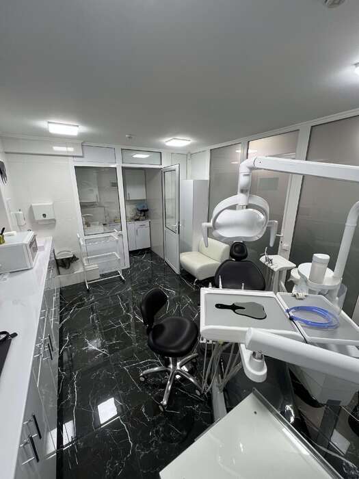 Оренда міні-клініки (1 крісло) на Чоколівському бульварі 31. Від власника. Без торгу. Zooble.com.ua