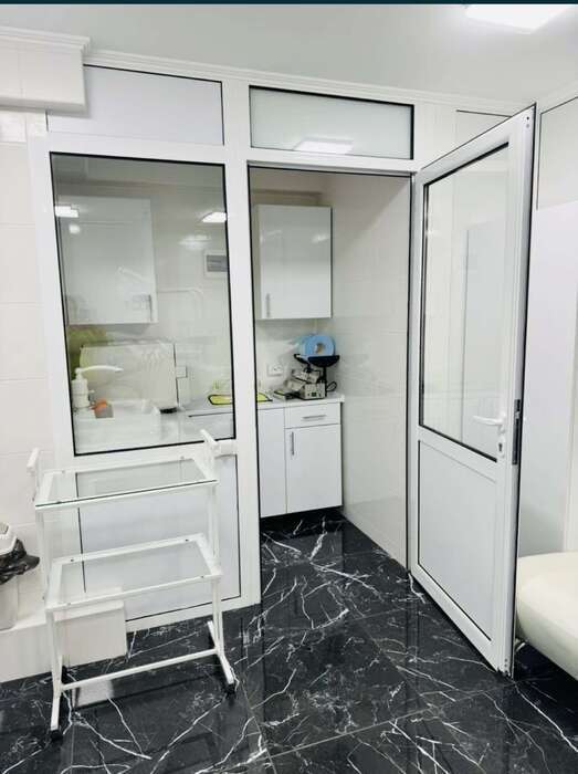 Оренда міні-клініки (1 крісло) на Чоколівському бульварі 31. Від власника. Без торгу. Zooble.com.ua