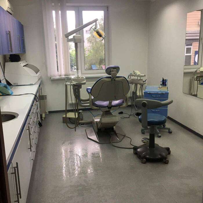 Оренда стоматологічного кабінету позмінно , вул. Окіпної10а. Повністю обладнаний+ інструменти + стерилізація Zooble.com.ua