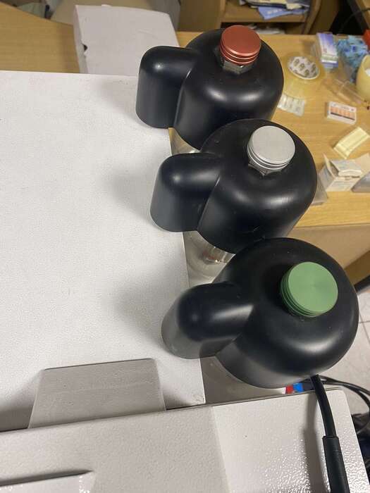 Пескоструйный аппарат MICRA-3, цена 500€. По всем вопросам пишите. Zooble.com.ua