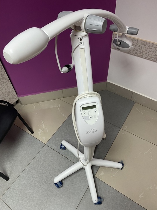 Philips ZOOM 4 відбілювання.Привезена з США.Пропрацювала 33години!Ресурс 50тис годин!Цена 1580$.Вся инф Viber 0987995684 Zooble.com.ua