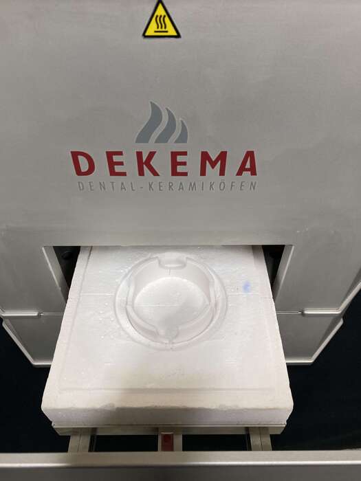 Піч для синтеризації DEKEMA Austromat baSIC Стан - чудовий Ціна - 4500€ 0506967785 Ольга 0997571185 Олексій Zooble.com.ua