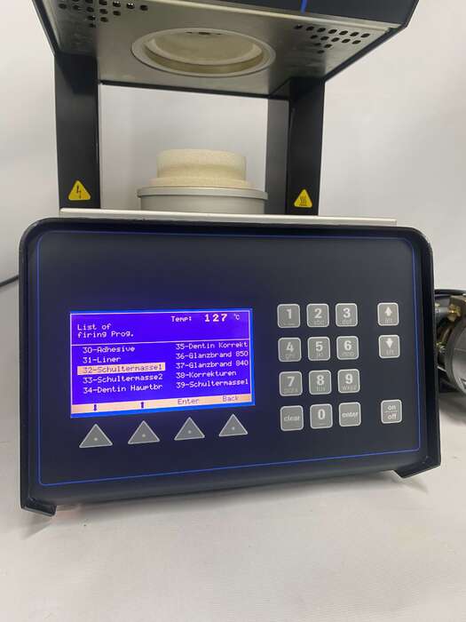 Піч для спікання кераміки Heraeus KULZER Heramat C3 В комплекті з помпою Стан - чудовий Гарантія - 3 місяці Zooble.com.ua