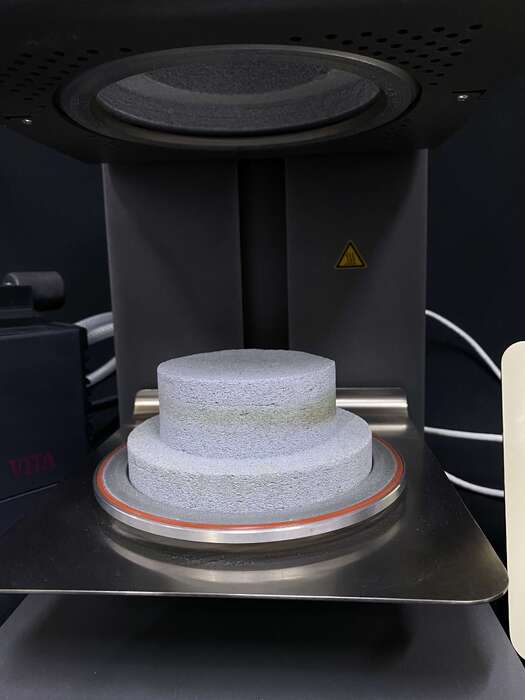 Піч для випікання кераміки VITA VACUMAT 6000 M Панель управління VITA vPad В комплекті з вакуумною помпою Стан чудовий Zooble.com.ua