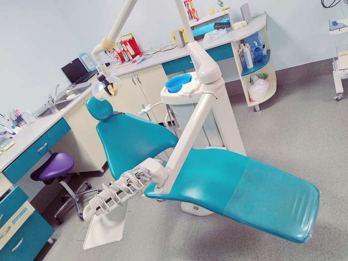 Planmeca Compact,випуск11/2007,все працює,верня подача 5 інструментів Zooble.com.ua