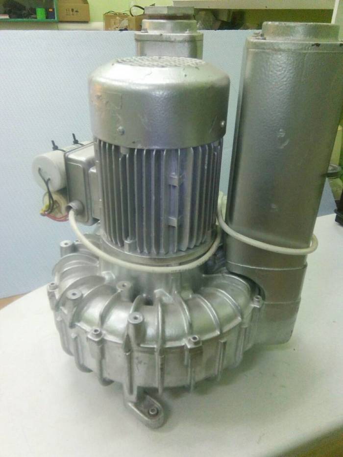 Помпа аспирационная стоматологическая BECKER SV 2/190/2-05 Zooble.com.ua