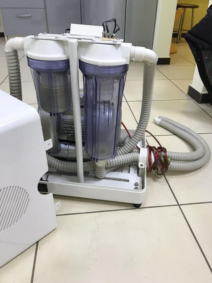 Помпа аспіраційна стоматологічна Б/В ( експлуатувалась один місяць). Помпа стоматологическая аспирационная. Zooble.com.ua