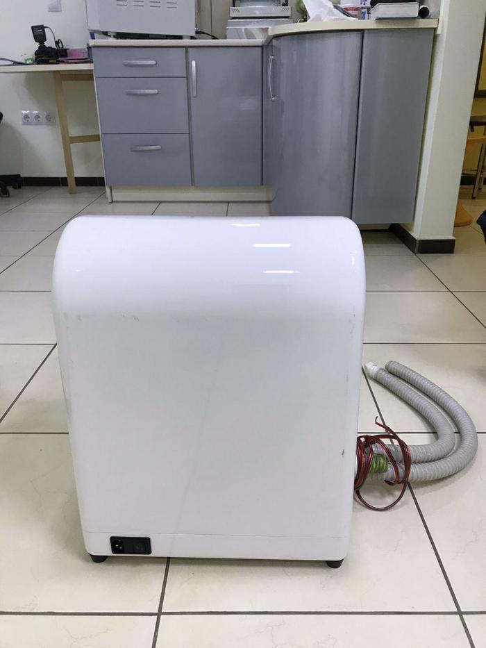 Помпа аспіраційна стоматологічна Б/В ( експлуатувалась один місяць). Помпа стоматологическая аспирационная. Zooble.com.ua