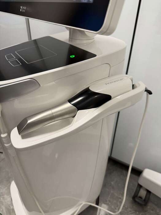 Праймскан інстраоральнтй сканер від Денсплай Сірона 20 рік PrimeScan Densply Sirona Zooble.com.ua