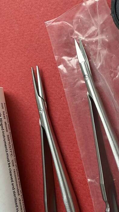 Комплект для хірурга від Hu-friedy з голкотримачами,ножицями,тунельними та кюретажними ложками,лезами,синуса тощо!! Zooble.com.ua