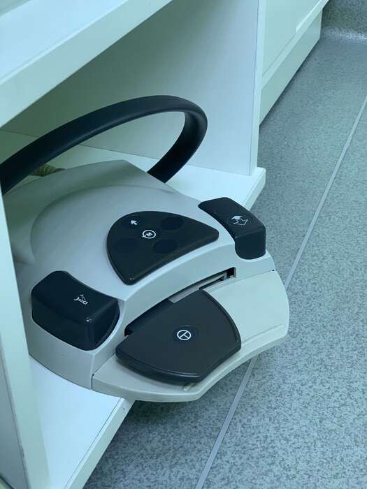 Продається фізіодиспенсер KAVO Dental INTRAsurg* 300 з наконечником KAVO 9:1 Стан нового. Zooble.com.ua