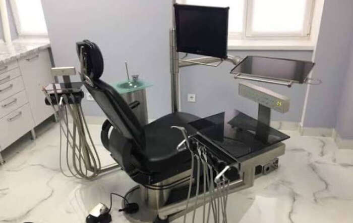 Продається хірургічна стоматологічна установка DKL (Німеччина) Виробник: DKL Dental Призначення: хірургія/стомат Zooble.com.ua