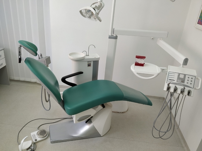 Продається стоматологічна установка. Zooble.com.ua