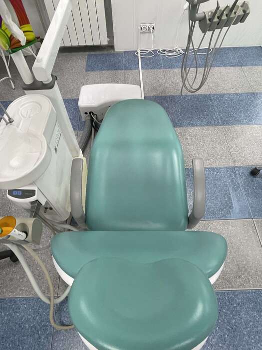 Продається стоматологічна установка Clesta, японського виробника Takara Belmont. Zooble.com.ua