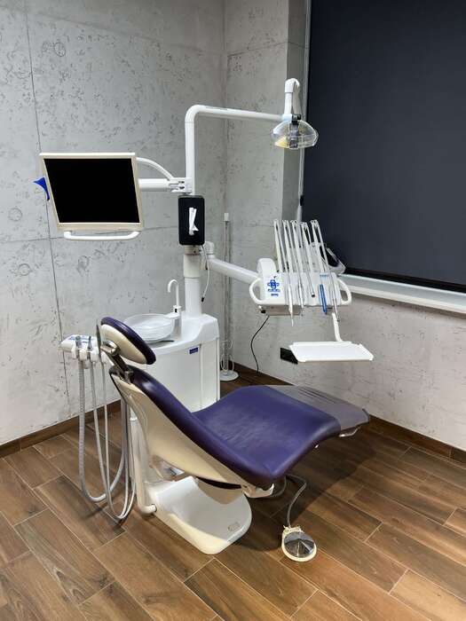 Продається стоматологічна установка Planmeca Compact. Комплектація на фото Zooble.com.ua