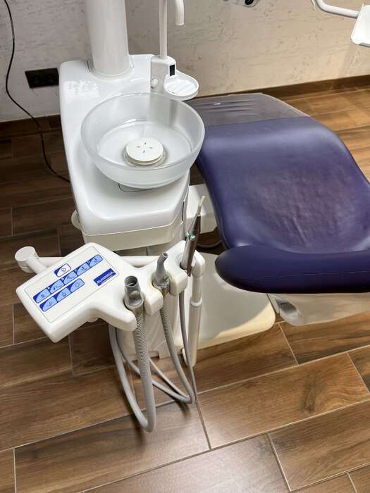 Продається стоматологічна установка Planmeca Compact. Комплектація на фото Zooble.com.ua