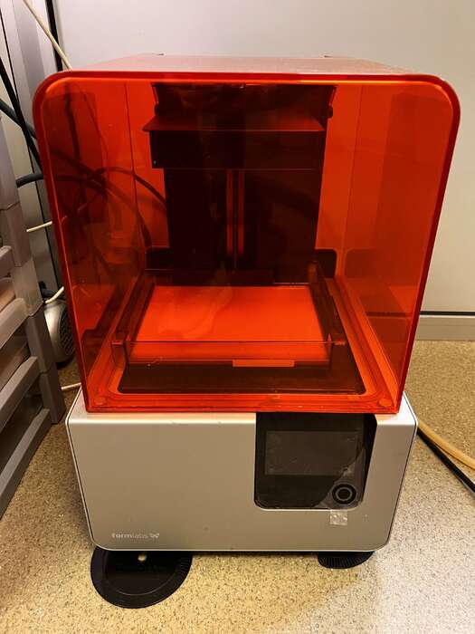 Продам 3d принтер FormLabs 2. В ідеальному стані. Друкуючий столік 15*15 см Zooble.com.ua