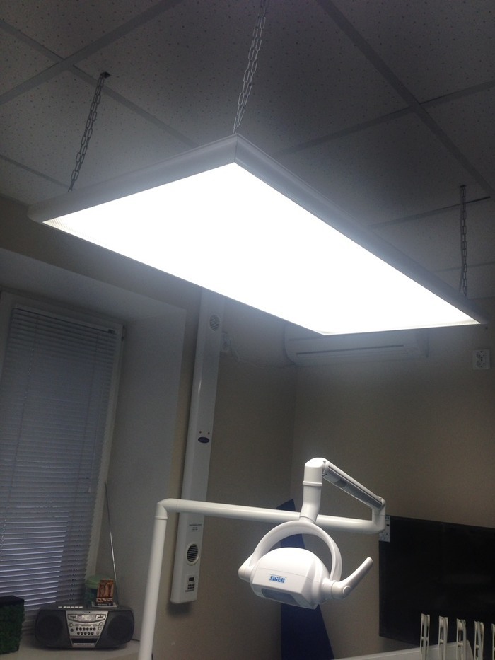 Продам безтіньовий світильник робочого поля!!! Zooble.com.ua