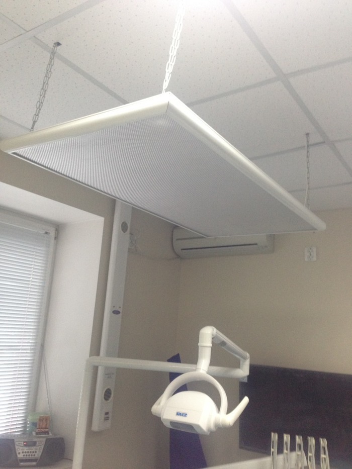 Продам безтіньовий світильник робочого поля!!! Zooble.com.ua