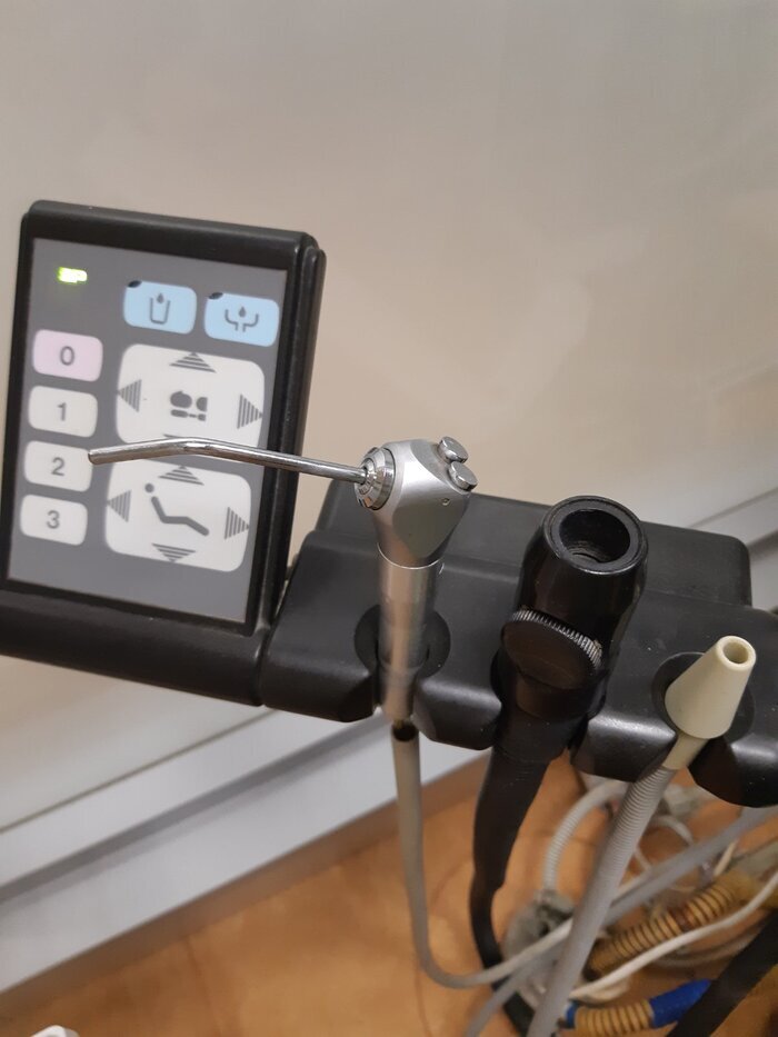 продам бу стоматологічні установки в робочому стані Zooble.com.ua