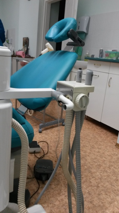 Продам Чешскую стоматологическую установку в хорошем состоянии. Zooble.com.ua